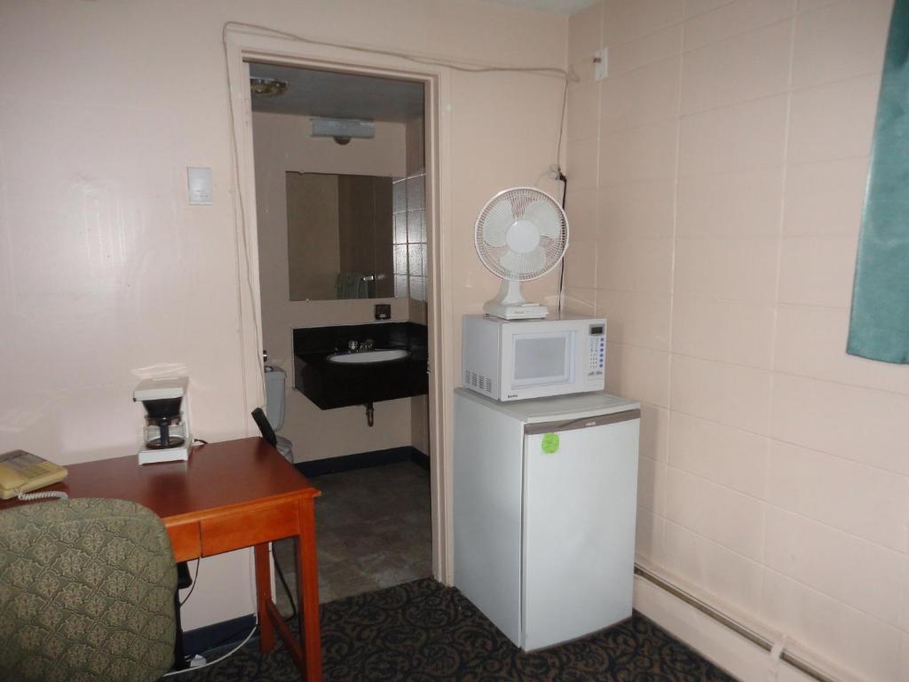 Matador Motel Drayton Valley Chambre photo